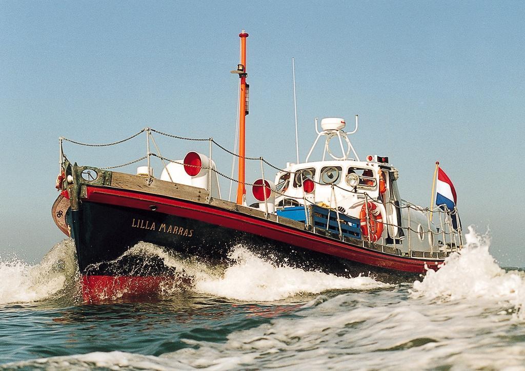 Готель Reddingsboot Harlingen Boat Екстер'єр фото